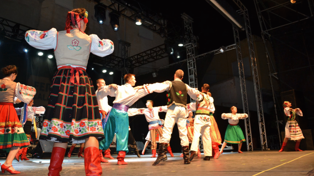 27 edición del Festival Internacional de Folclores de Calasparra / Ayuntamiento de Calasparra