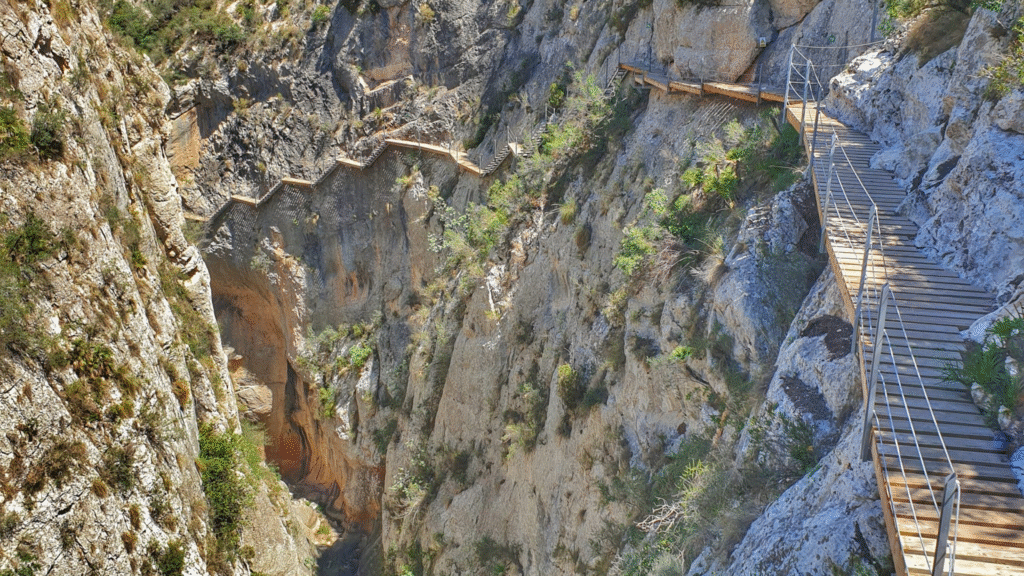 El Caminito del Rey alicantino / Ruralísimo